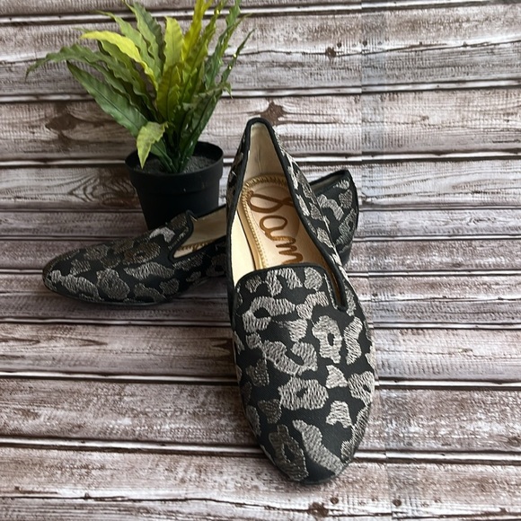 Sam Edelman Black and Gray Patterned Pointed toe Loafers size 7.5 - Picture 3 of 13